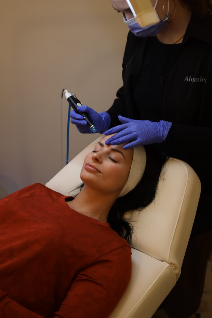 Hydrafacials